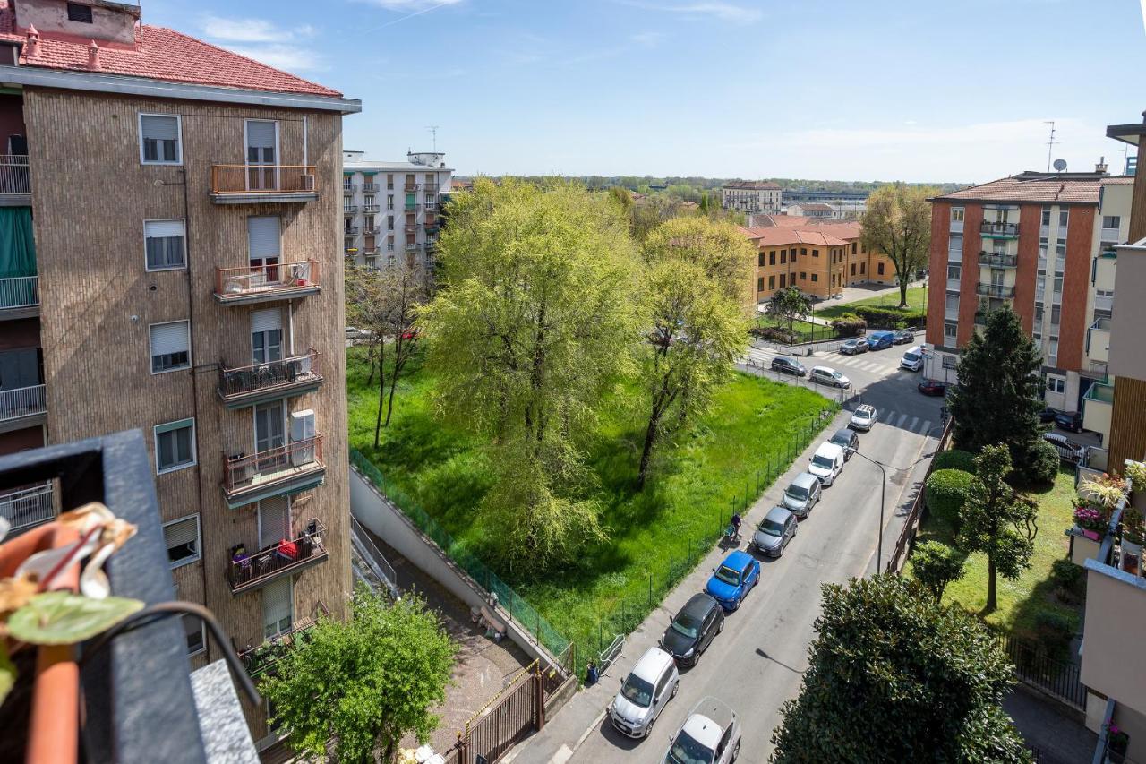 Milano City Apartments - Parking And Comfort - Spacious Apt Up To 8 Pax Kültér fotó