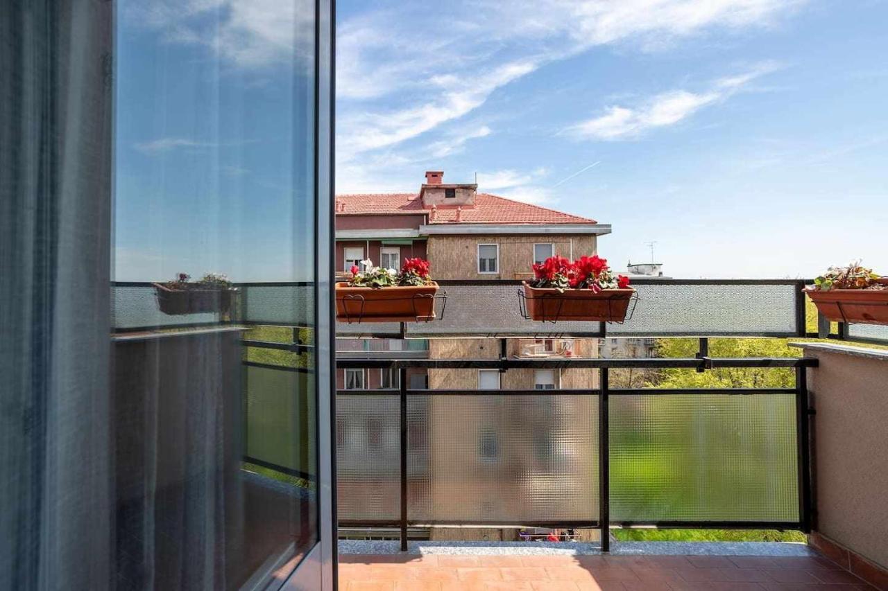 Milano City Apartments - Parking And Comfort - Spacious Apt Up To 8 Pax Kültér fotó