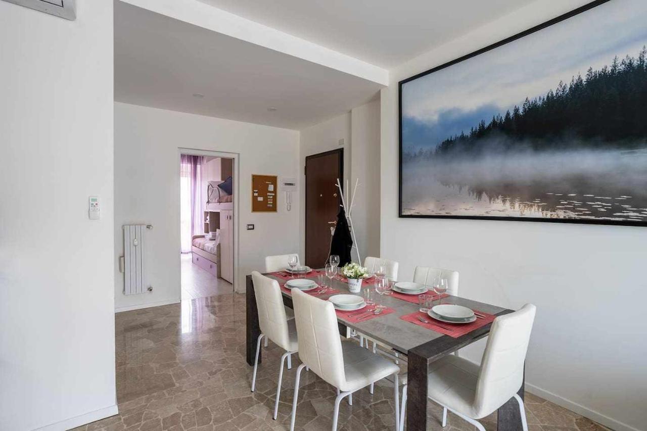 Milano City Apartments - Parking And Comfort - Spacious Apt Up To 8 Pax Kültér fotó