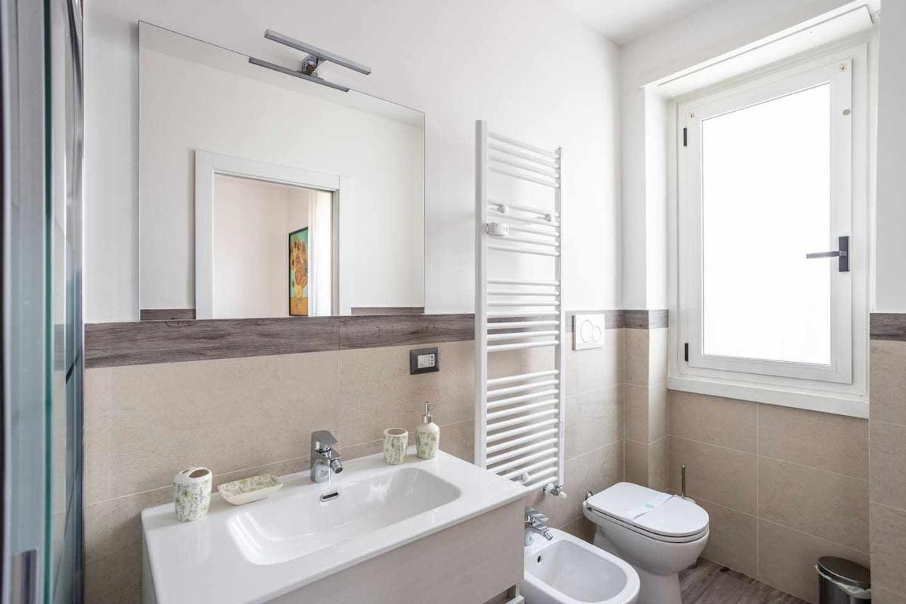 Milano City Apartments - Parking And Comfort - Spacious Apt Up To 8 Pax Kültér fotó